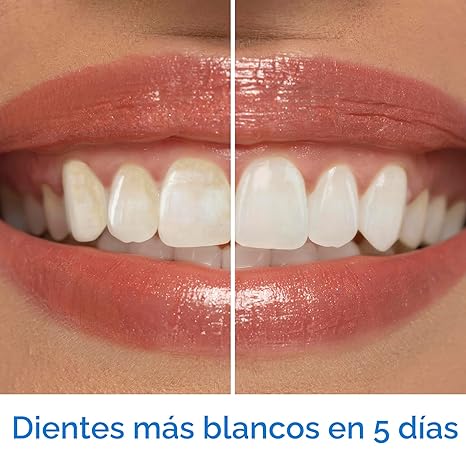 Pasta de dientes blanqueadora Crest 3D White Advanced